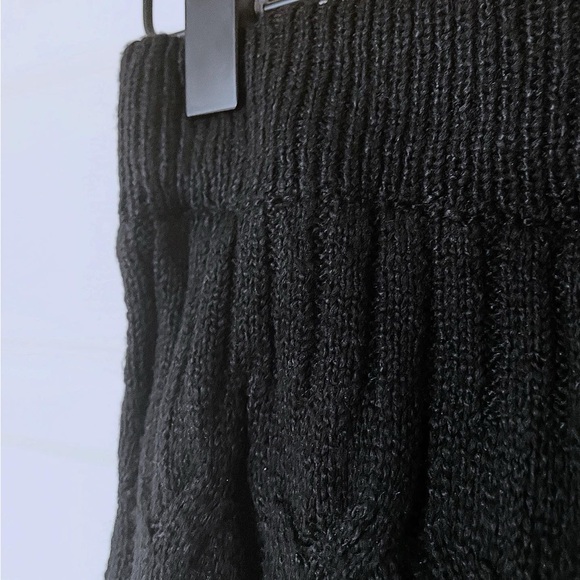 High waist ruffle hem skirt - Picture 2 of 2